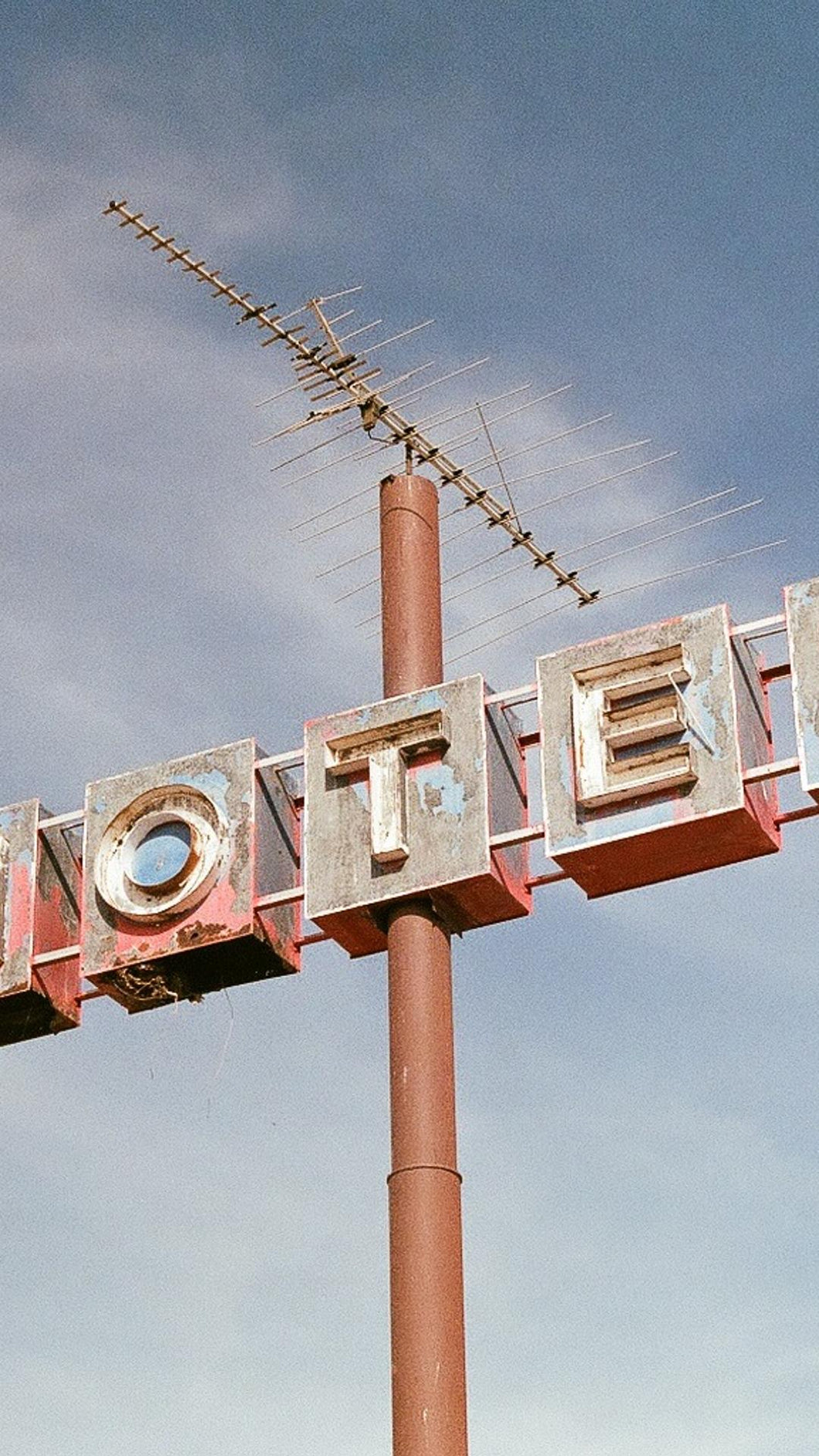 07196e2bb3767a17956ea0d549db1cffe2682906